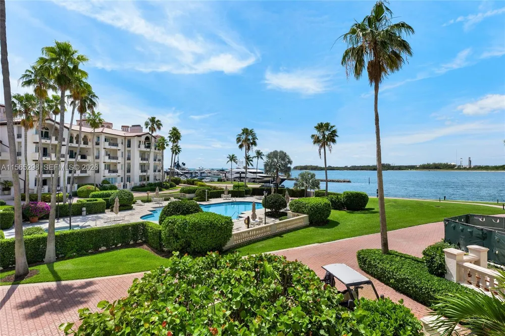 2221 Fisher Island Dr #3201 Miami Beach, FL 33109