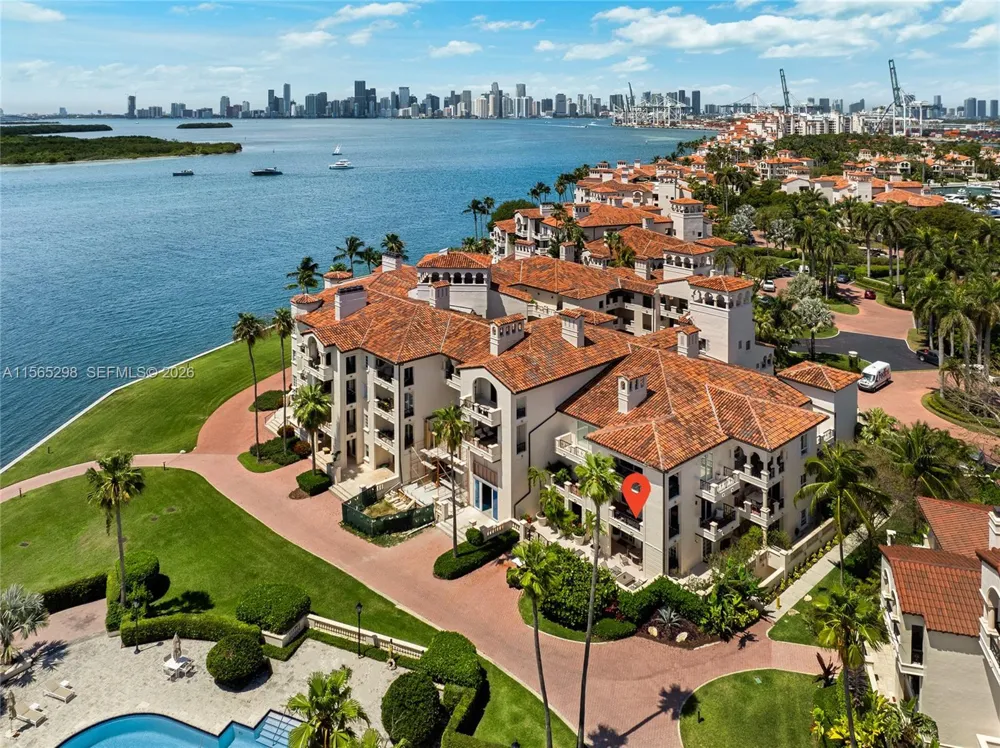 2221 Fisher Island Dr #3201 Miami Beach, FL 33109