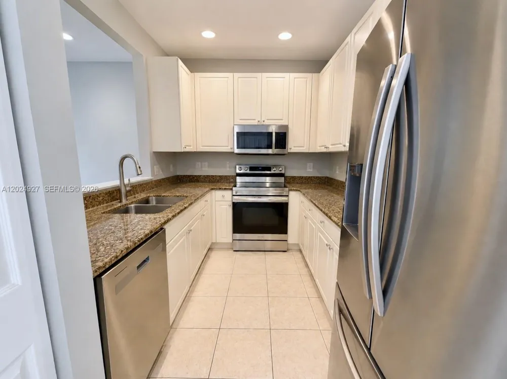 3909 White Peacock Ln Coconut Creek, FL 33073
