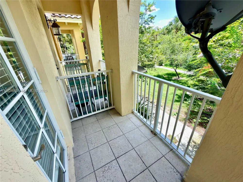 3909 White Peacock Ln Coconut Creek, FL 33073