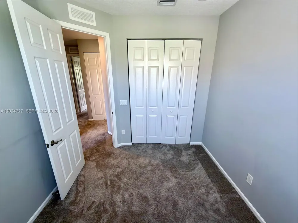 3909 White Peacock Ln Coconut Creek, FL 33073