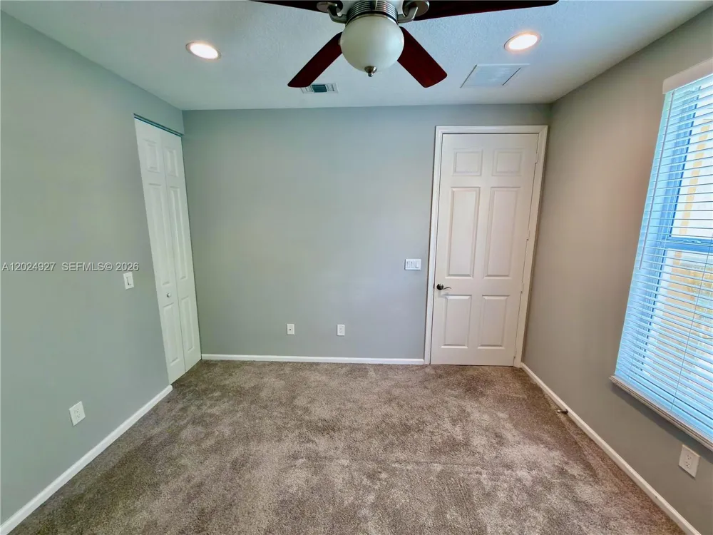 3909 White Peacock Ln Coconut Creek, FL 33073