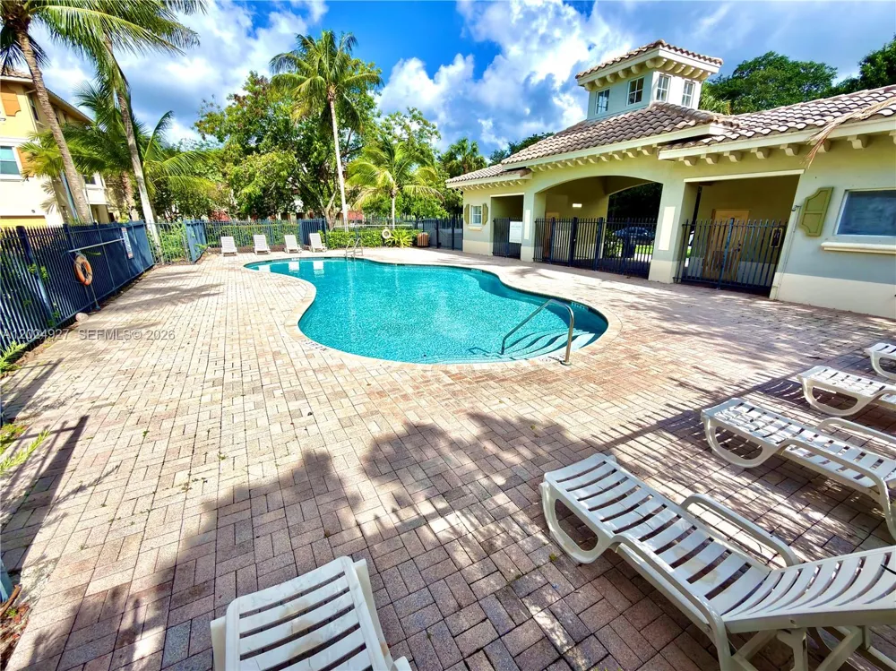 3909 White Peacock Ln Coconut Creek, FL 33073