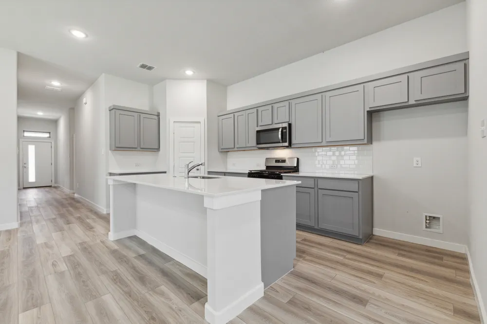 107 Malibu Hutto, TX 78634