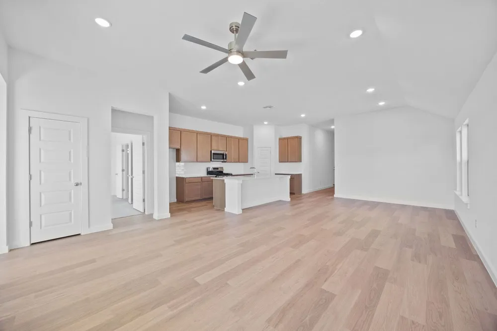 107 Malibu Hutto, TX 78634