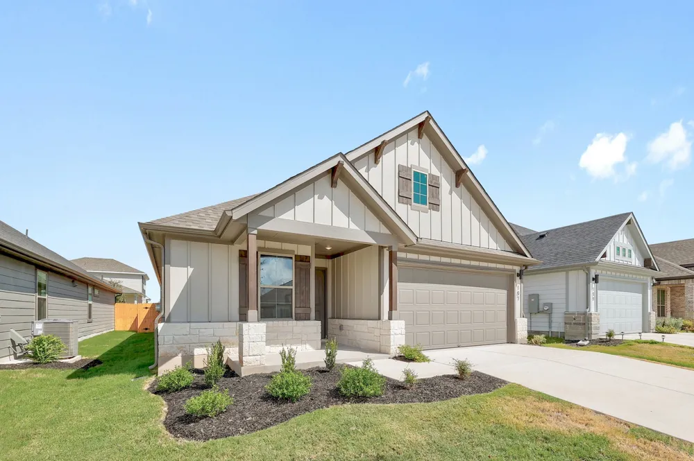 107 Malibu Hutto, TX 78634