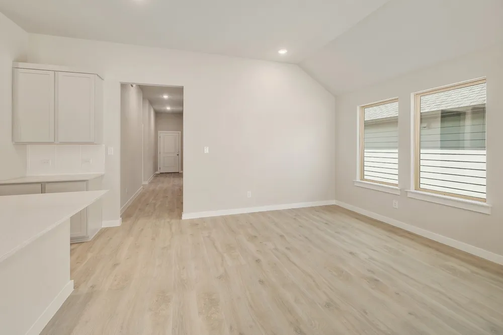 107 Malibu Hutto, TX 78634