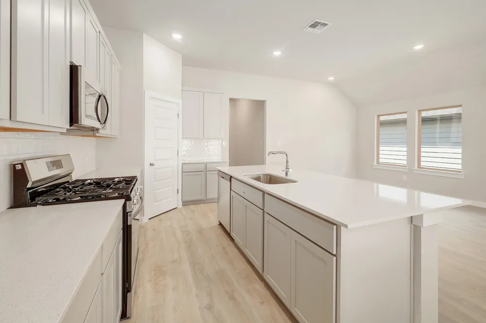 107 Malibu Hutto, TX 78634