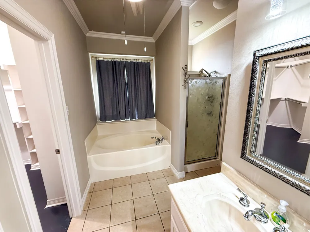 5 Woodlawn Way Star Harbor, TX 75148