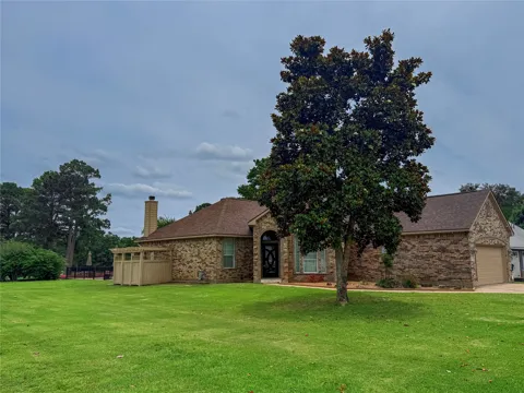 5 Woodlawn Way