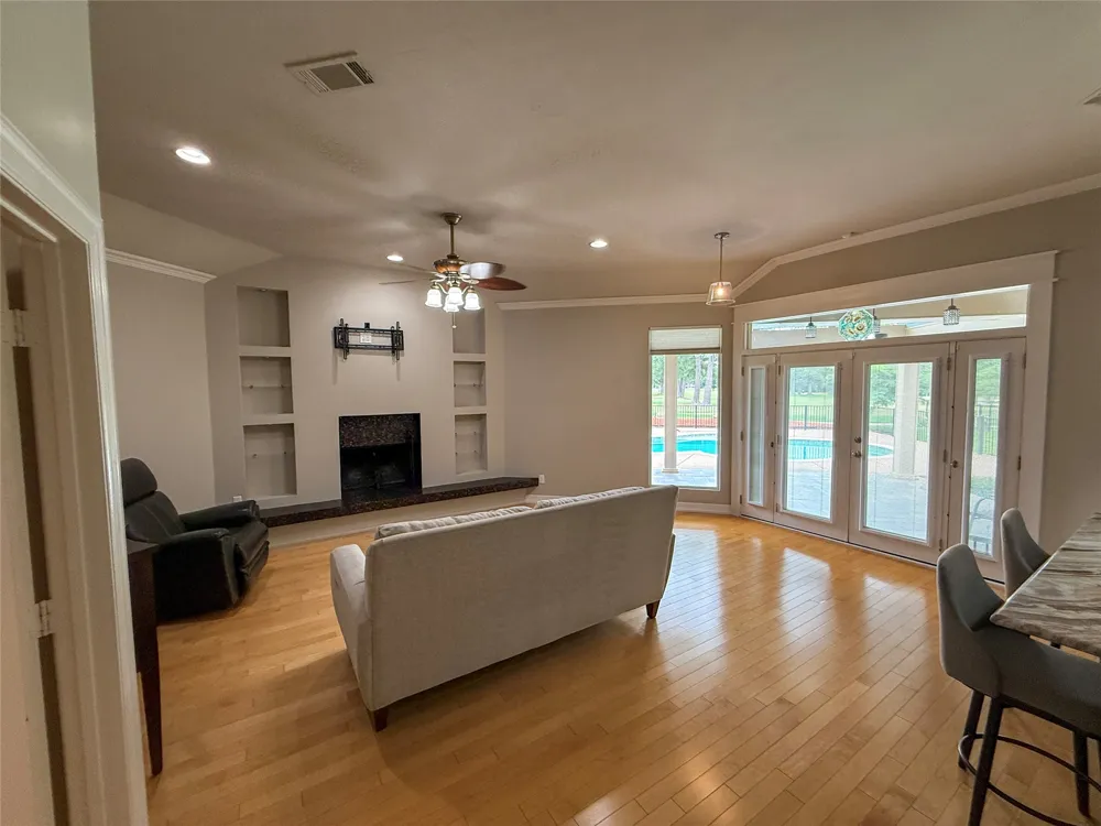 5 Woodlawn Way Star Harbor, TX 75148