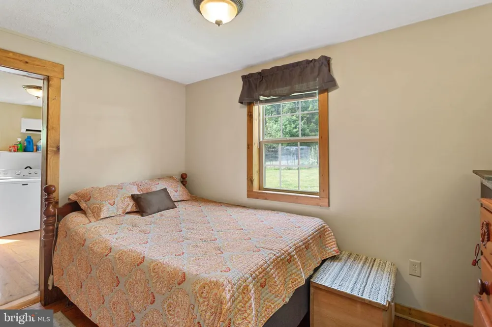 21117 MINE MOUNTAIN Bergton, VA 22811
