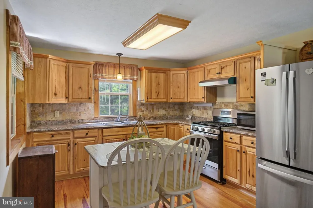 21117 MINE MOUNTAIN Bergton, VA 22811