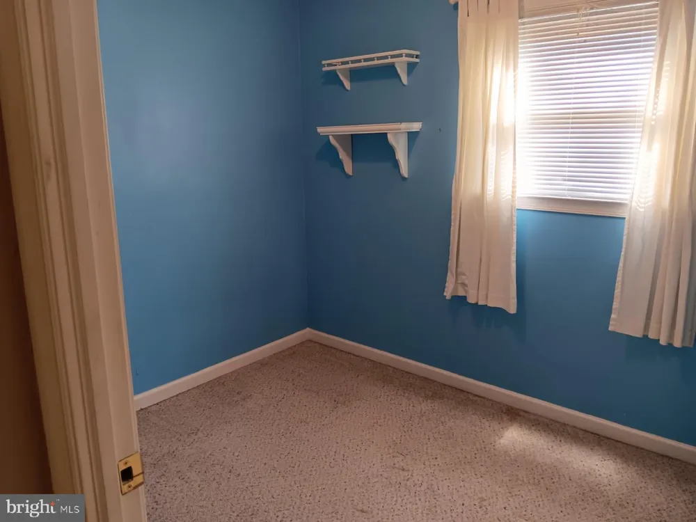 308 SHERWOOD DRIVE Williamstown, NJ 08094