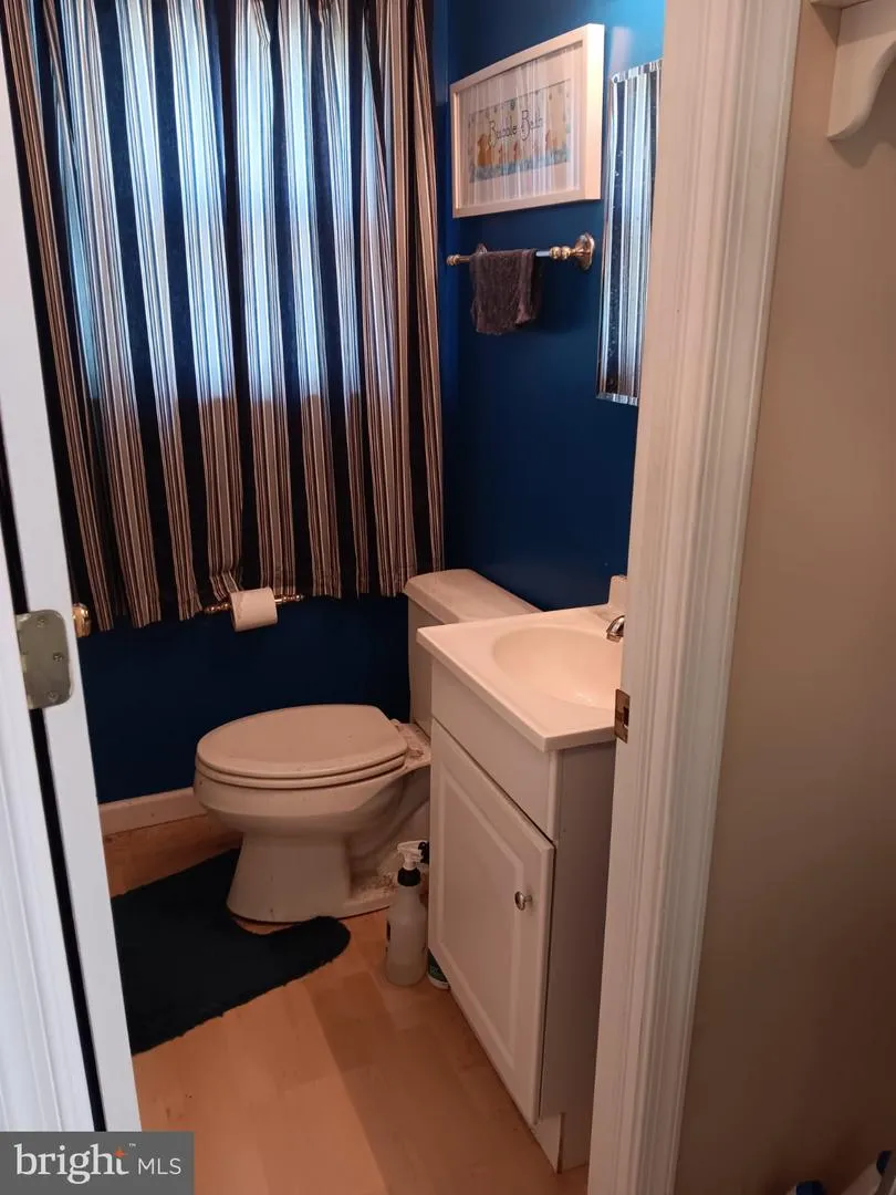 308 SHERWOOD DRIVE Williamstown, NJ 08094