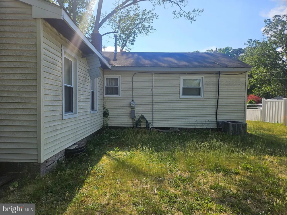 308 SHERWOOD DRIVE Williamstown, NJ 08094