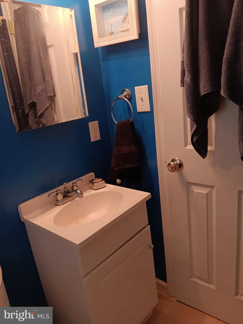 308 SHERWOOD DRIVE Williamstown, NJ 08094