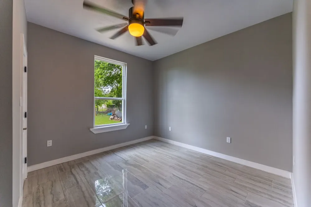 328 E Norway Street Walnut Springs, TX 76690