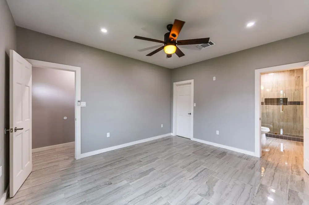 328 E Norway Street Walnut Springs, TX 76690