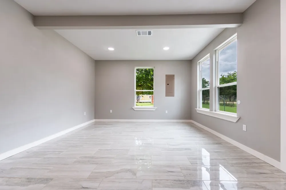 328 E Norway Street Walnut Springs, TX 76690
