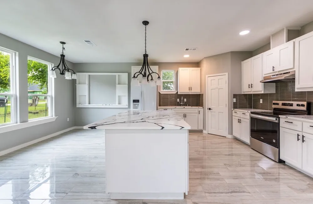 328 E Norway Street Walnut Springs, TX 76690