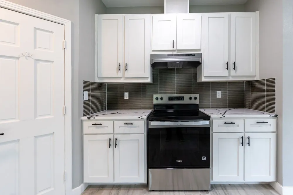 328 E Norway Street Walnut Springs, TX 76690