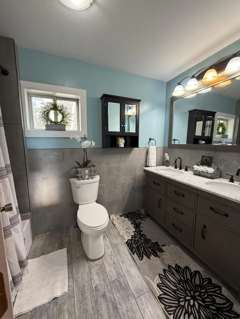 1581 Lone Pine Drive Peacock Township, MI 49304