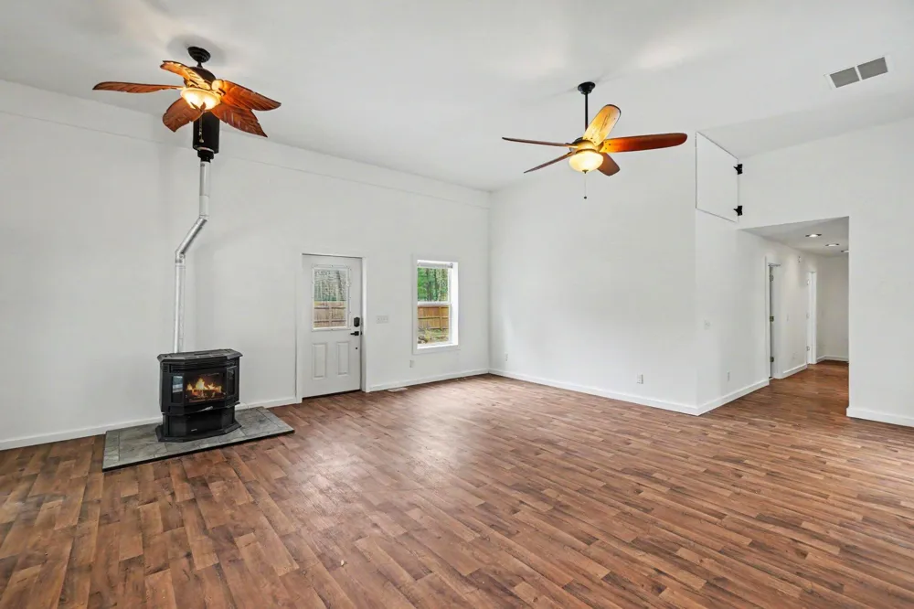 1581 Lone Pine Drive Peacock Township, MI 49304