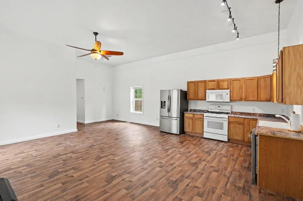 1581 Lone Pine Drive Peacock Township, MI 49304