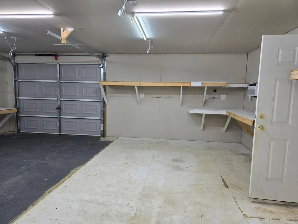 1581 Lone Pine Drive Peacock Township, MI 49304