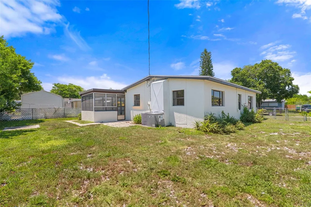 2189 S SMATHERS CIRCLE Melbourne, FL 32935