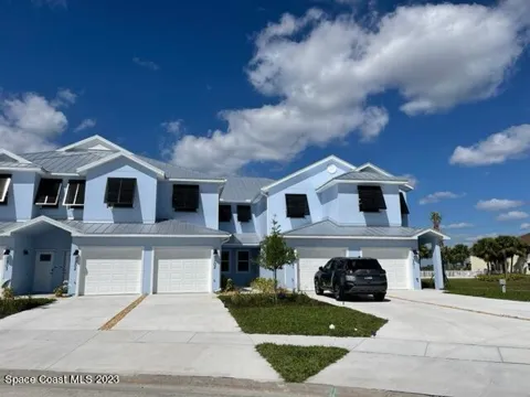 3930 Playa Del Sol Drive #201