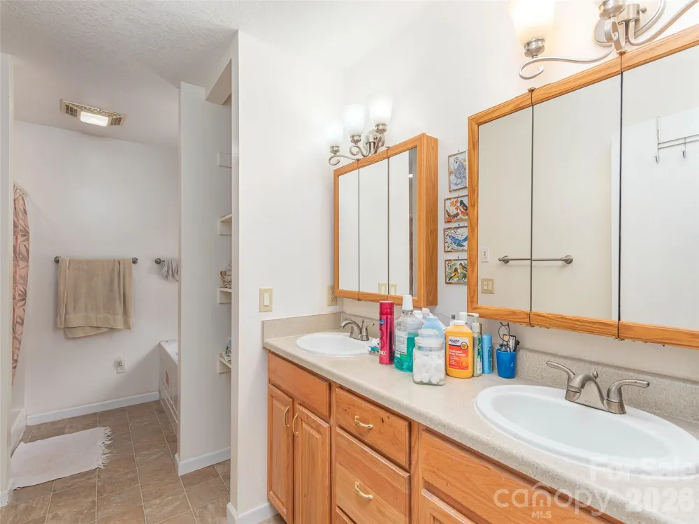 1120 Jacobs Branch Road Franklin, NC 28734
