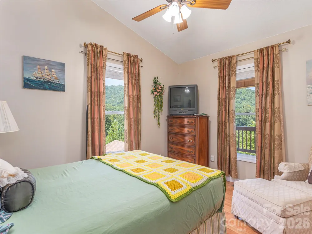 1120 Jacobs Branch Road Franklin, NC 28734
