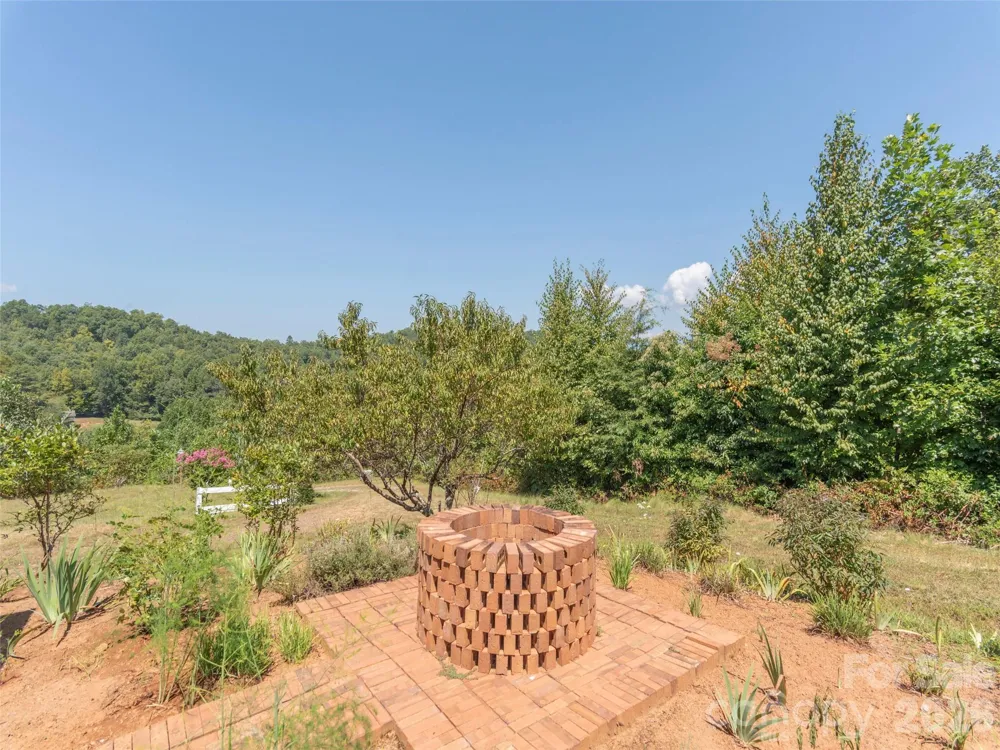 1120 Jacobs Branch Road Franklin, NC 28734
