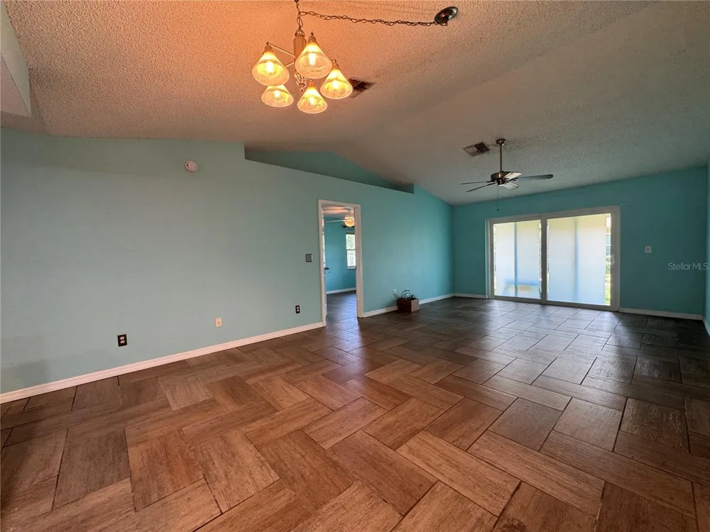 10853 43RD STREET #1201 Clearwater, FL 33762