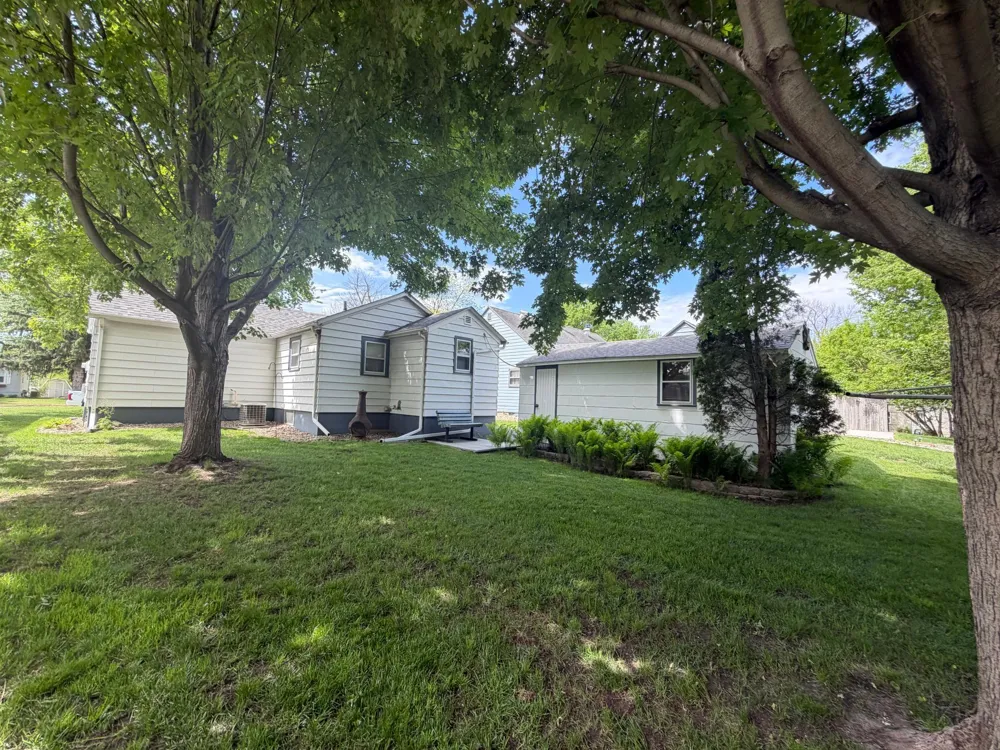 219 10th Avenue Worthington, MN 56187