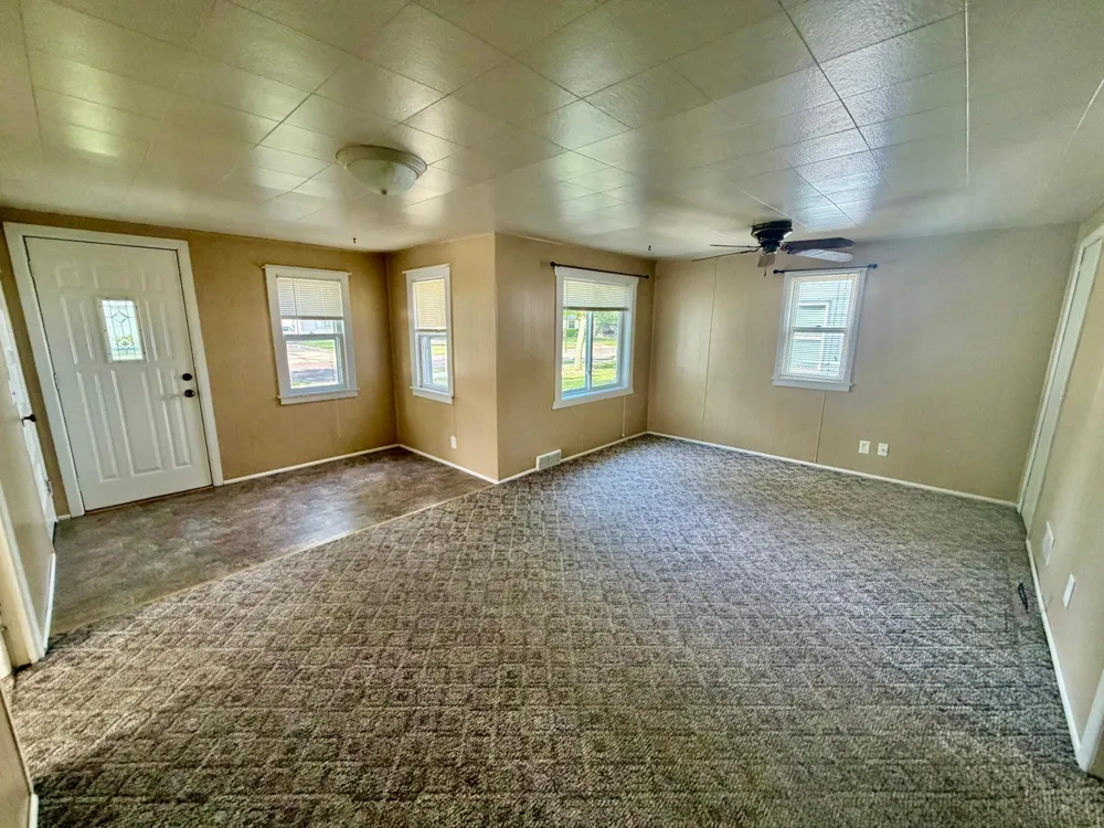 219 10th Avenue Worthington, MN 56187