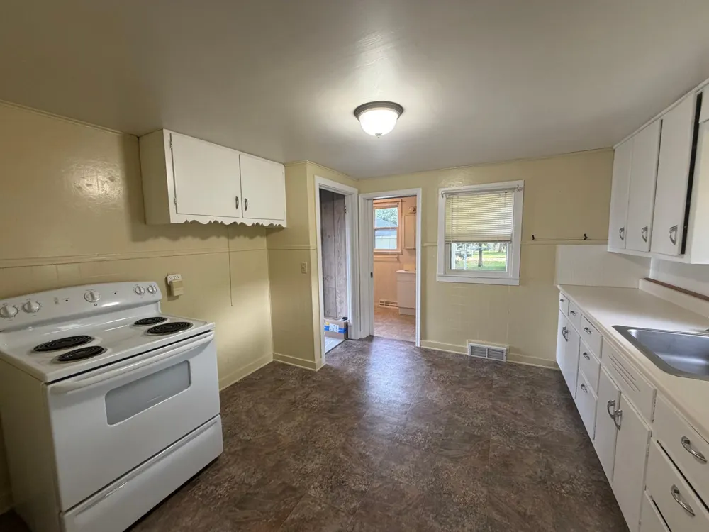 219 10th Avenue Worthington, MN 56187