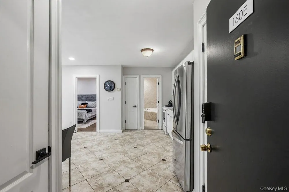 160 E Kearsing Parkway Monsey, NY 10952