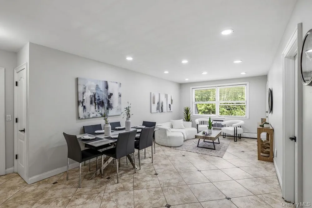 160 E Kearsing Parkway Monsey, NY 10952