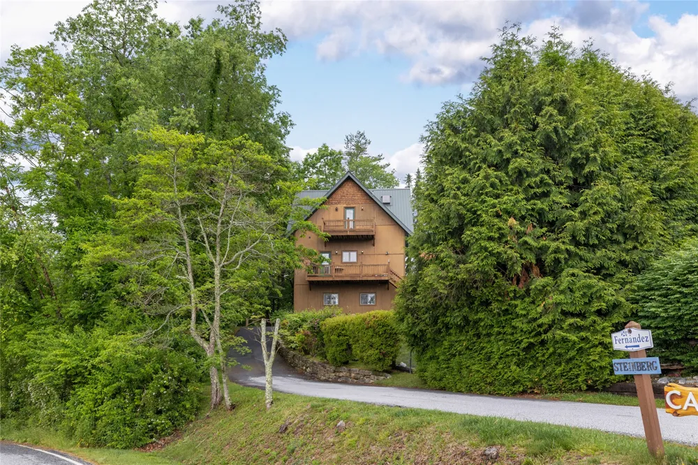 36 Heavens Gate Lane Glenville, NC 28736
