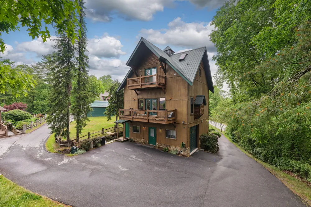 36 Heavens Gate Lane Glenville, NC 28736