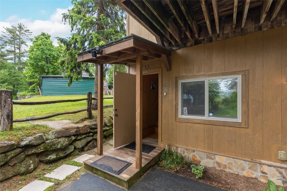 36 Heavens Gate Lane Glenville, NC 28736