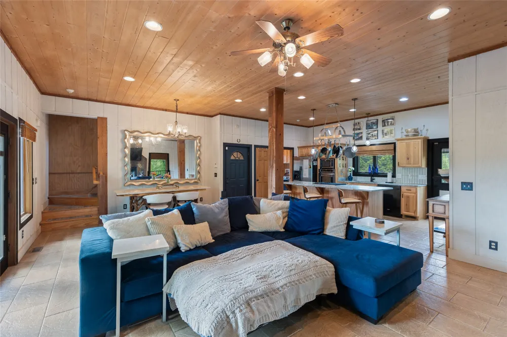 36 Heavens Gate Lane Glenville, NC 28736