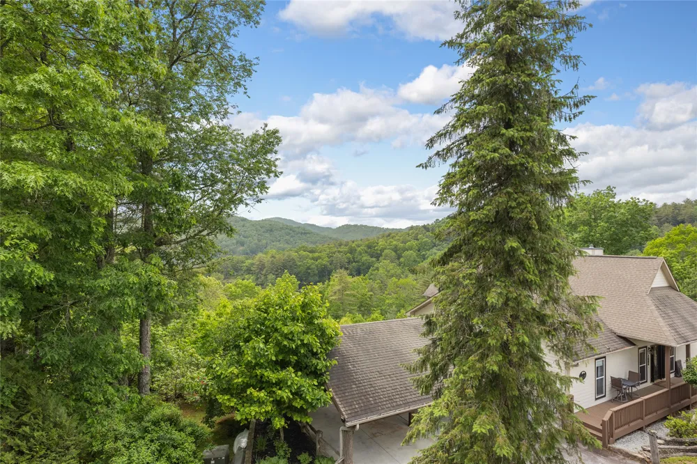 36 Heavens Gate Lane Glenville, NC 28736