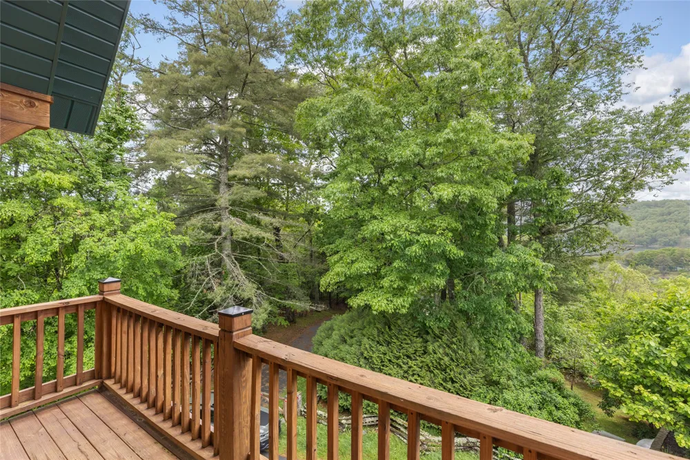 36 Heavens Gate Lane Glenville, NC 28736