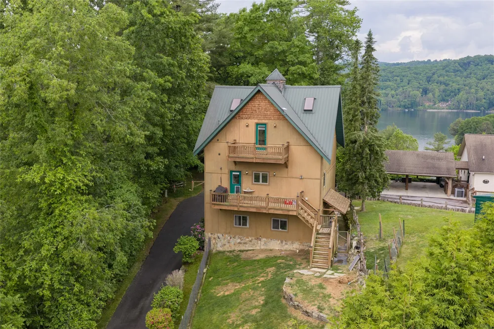36 Heavens Gate Lane Glenville, NC 28736