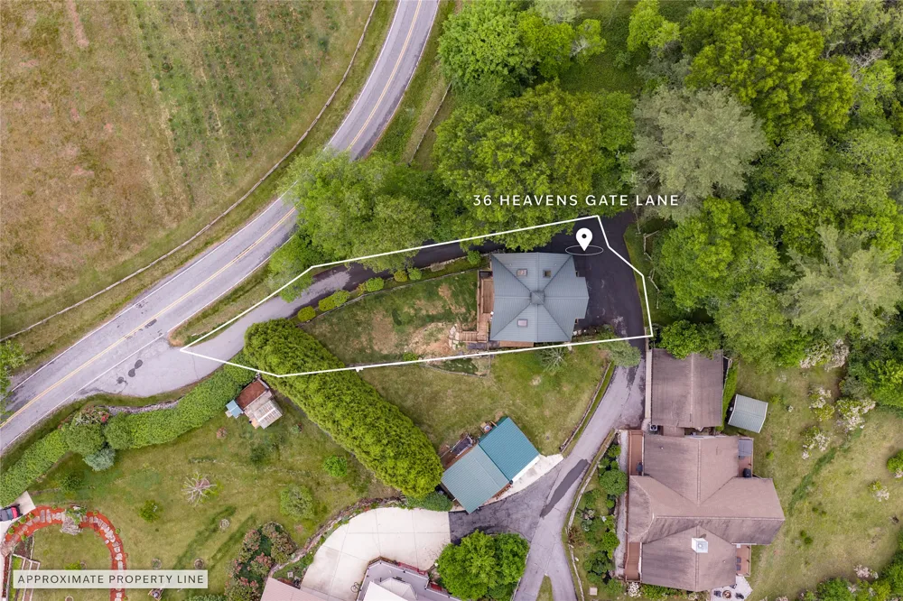 36 Heavens Gate Lane Glenville, NC 28736