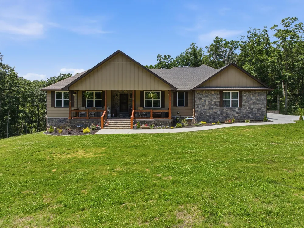 430 Gray Creek Road Graysville, TN 37338